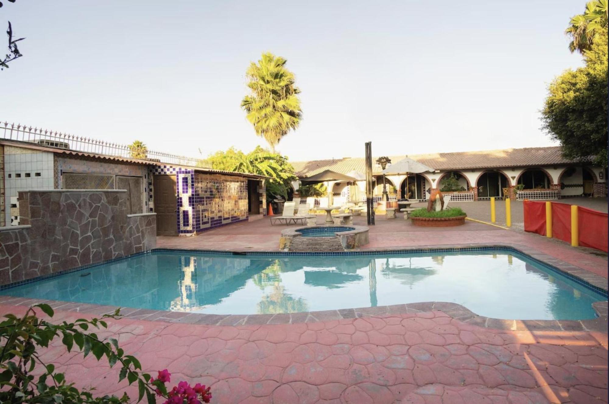 Hacienda Corteza Rosarito